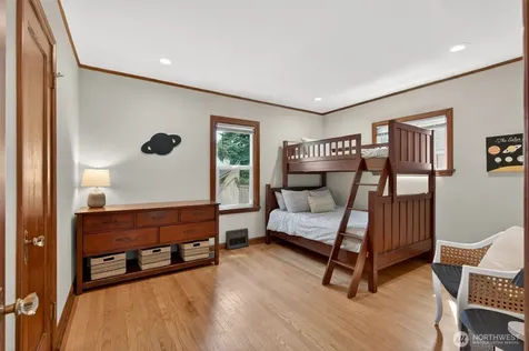 321 NW 78th Street Seattle WA 98117