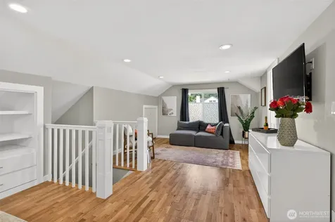 321 NW 78th Street Seattle WA 98117