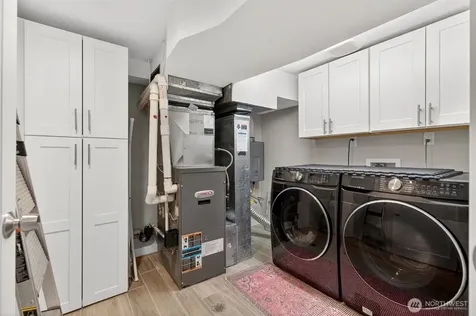 321 NW 78th Street Seattle WA 98117