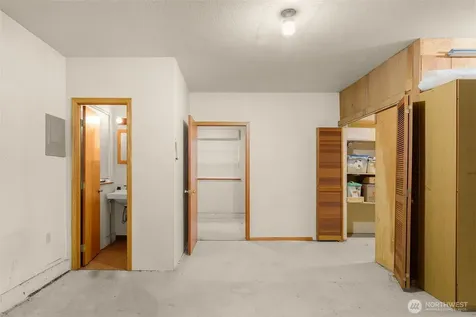 921 241st Place SW Bothell WA 98021