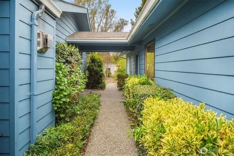 921 241st Place SW Bothell WA 98021