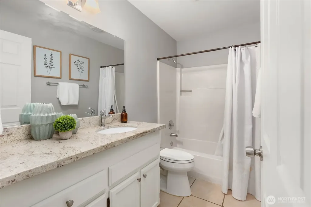 8227 NE 166th Street Kenmore WA 98028