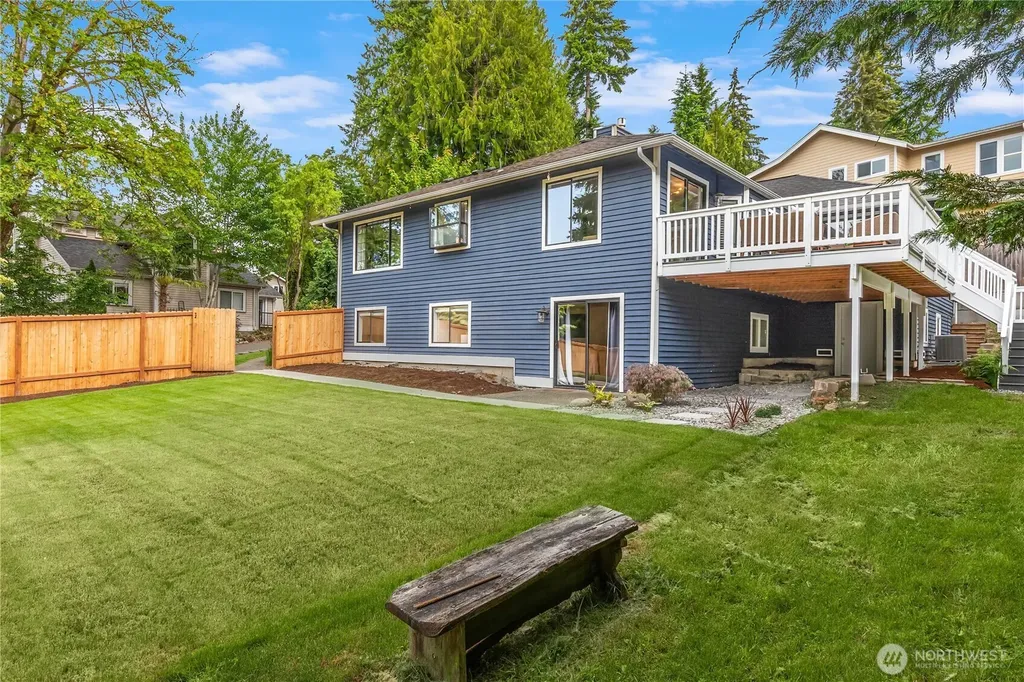 8227 NE 166th Street Kenmore WA 98028