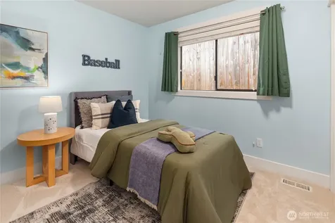 8227 NE 166th Street Kenmore WA 98028