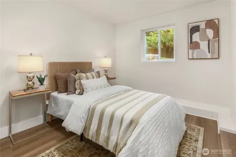8227 NE 166th Street Kenmore WA 98028