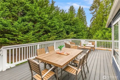 8227 NE 166th Street Kenmore WA 98028