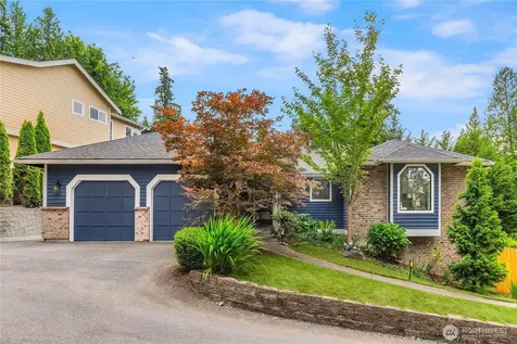 8227 NE 166th Street Kenmore WA 98028