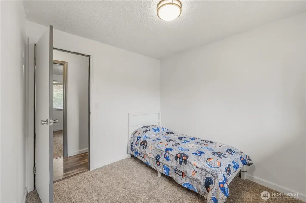 8615 NW 13th Court Vancouver WA 98665