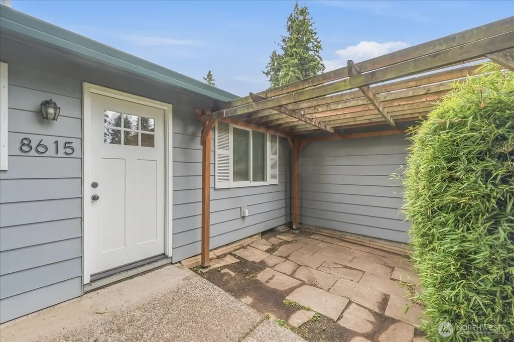 8615 NW 13th Court Vancouver WA 98665