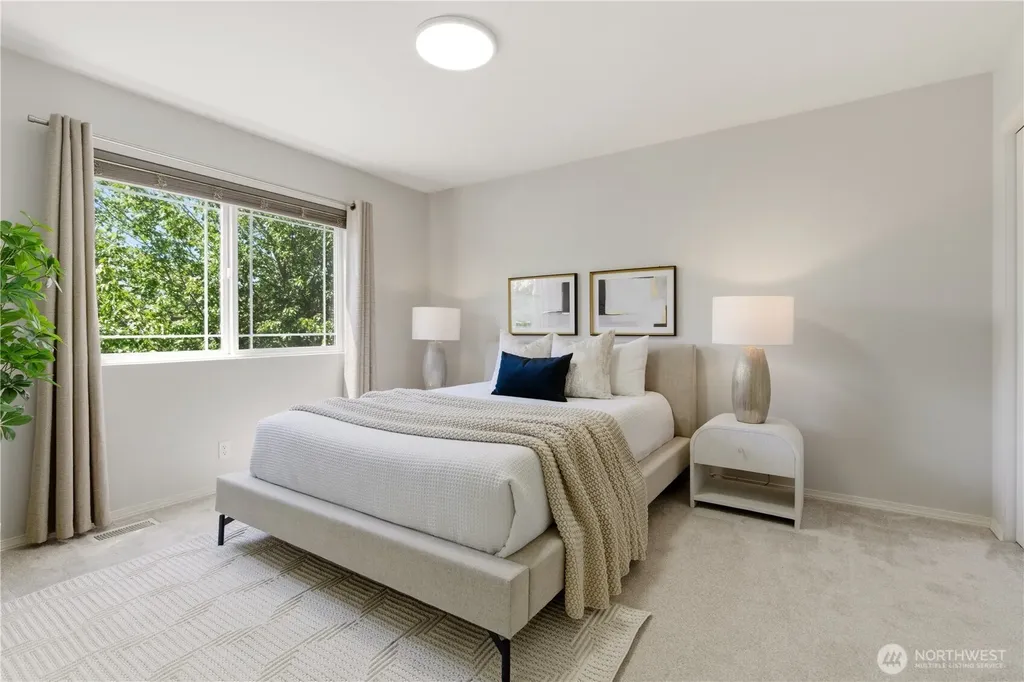 648 237th Place SE Sammamish WA 98074
