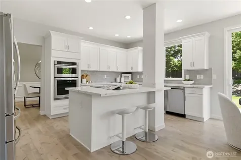 648 237th Place SE Sammamish WA 98074