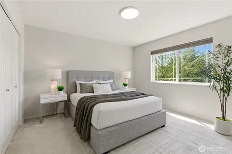 648 237th Place SE Sammamish WA 98074