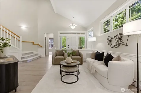 648 237th Place SE Sammamish WA 98074