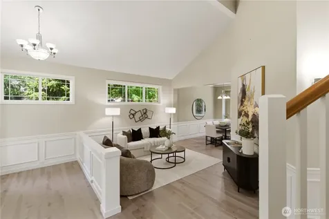 648 237th Place SE Sammamish WA 98074