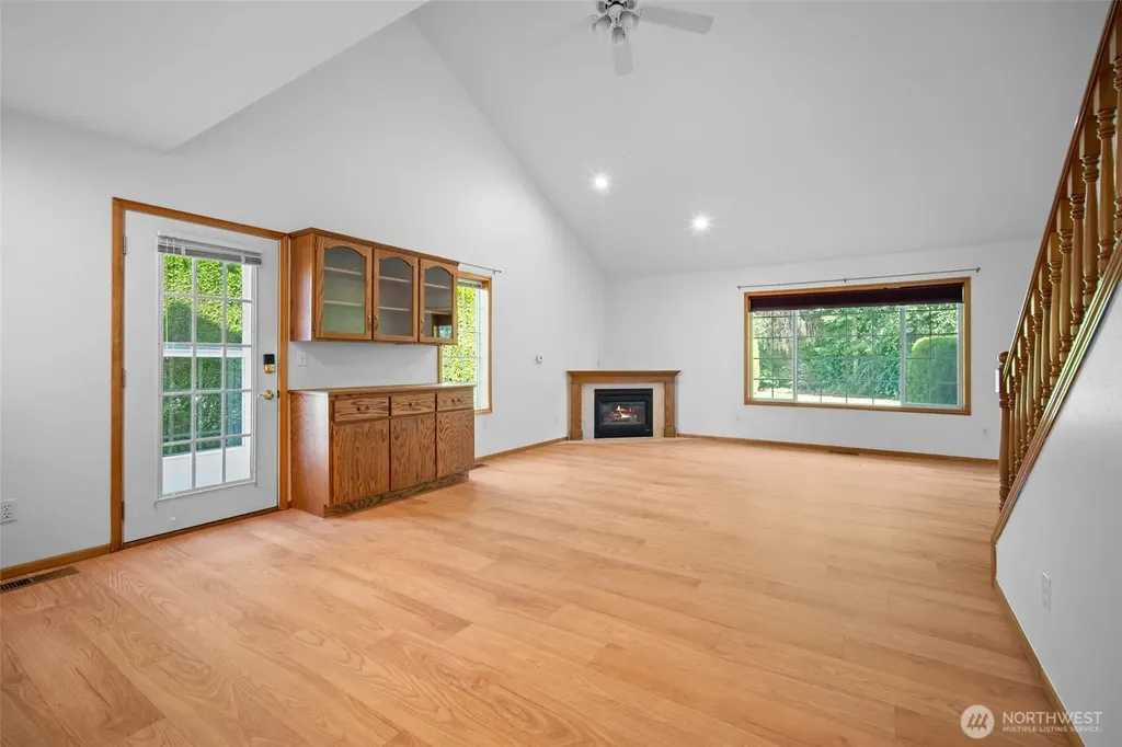 2237 James Circle Lynden WA 98264