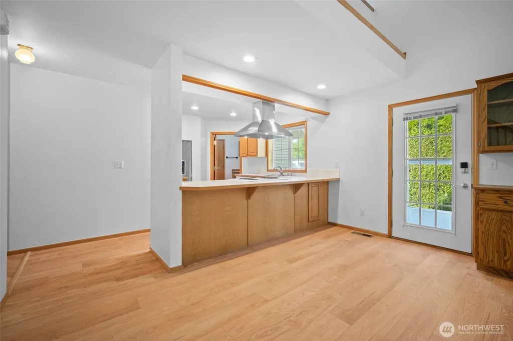 2237 James Circle Lynden WA 98264