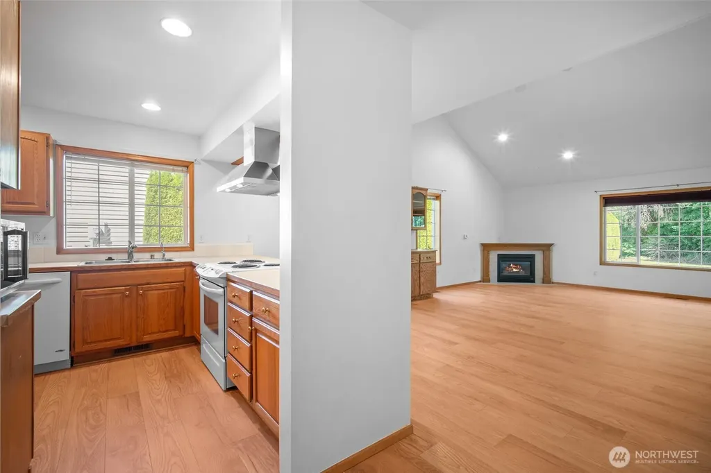 2237 James Circle Lynden WA 98264