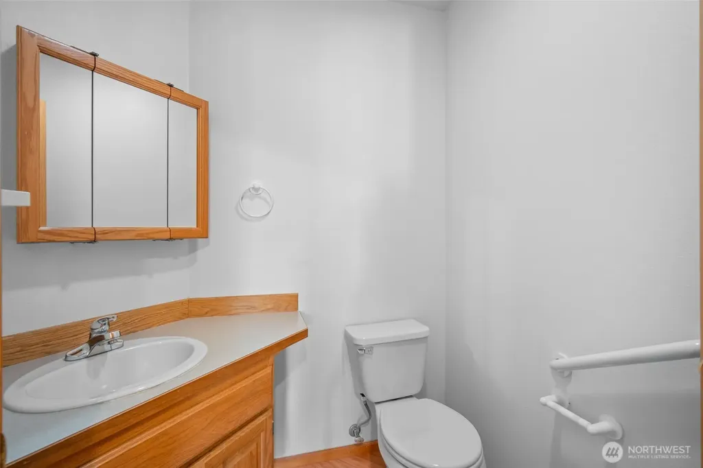 2237 James Circle Lynden WA 98264