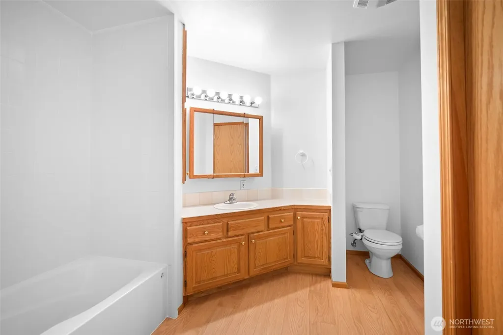 2237 James Circle Lynden WA 98264
