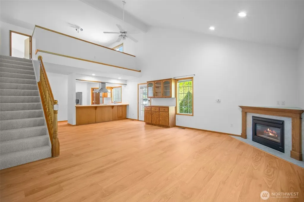 2237 James Circle Lynden WA 98264