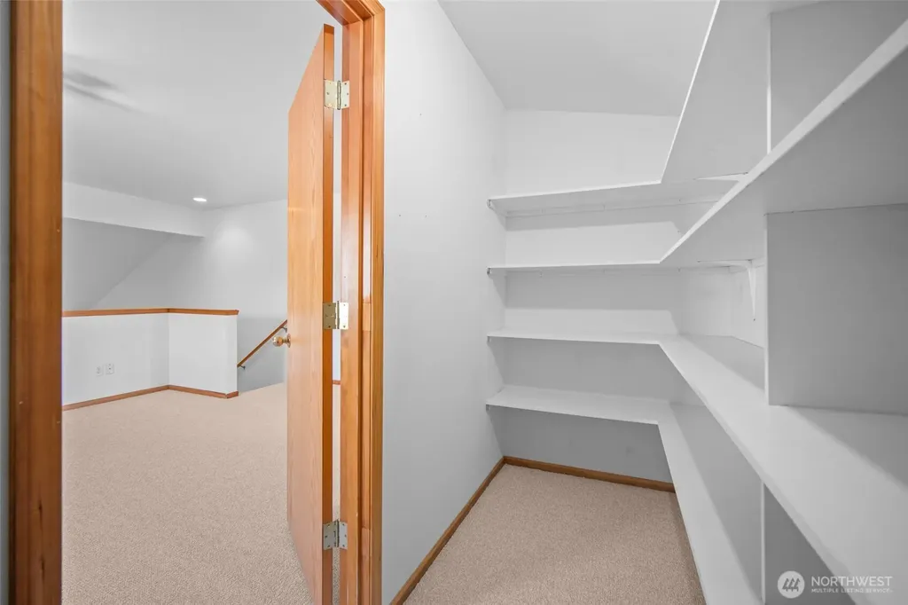 2237 James Circle Lynden WA 98264