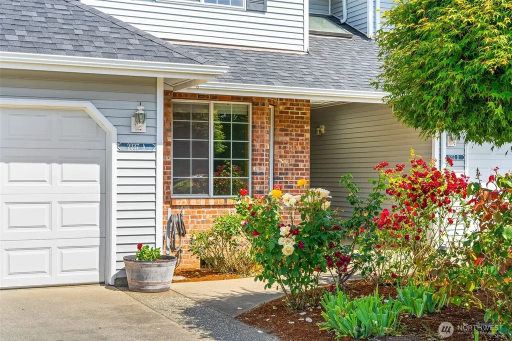 2237 James Circle Lynden WA 98264