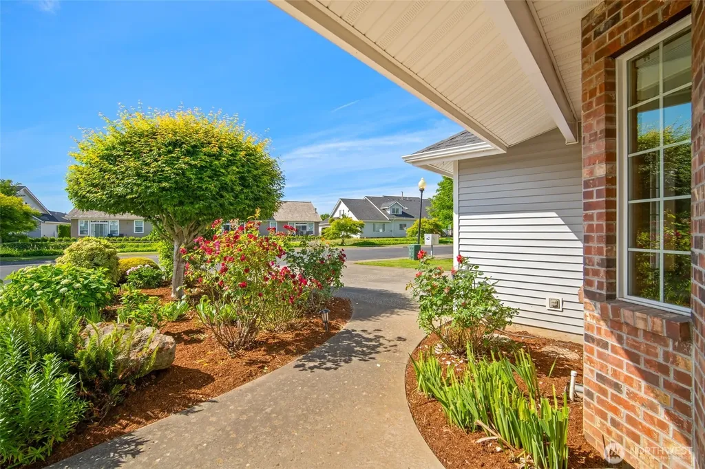 2237 James Circle Lynden WA 98264