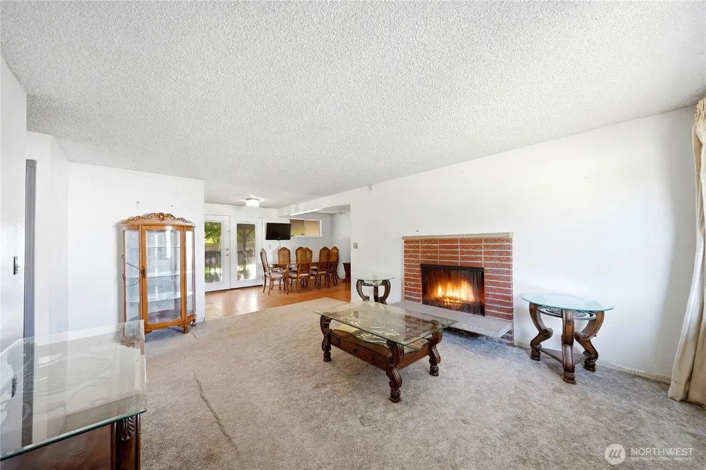 10525 SE 237th Street Kent WA 98031