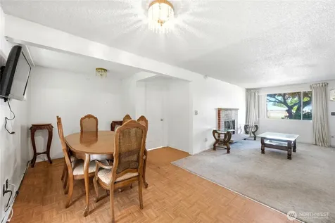 10525 SE 237th Street Kent WA 98031
