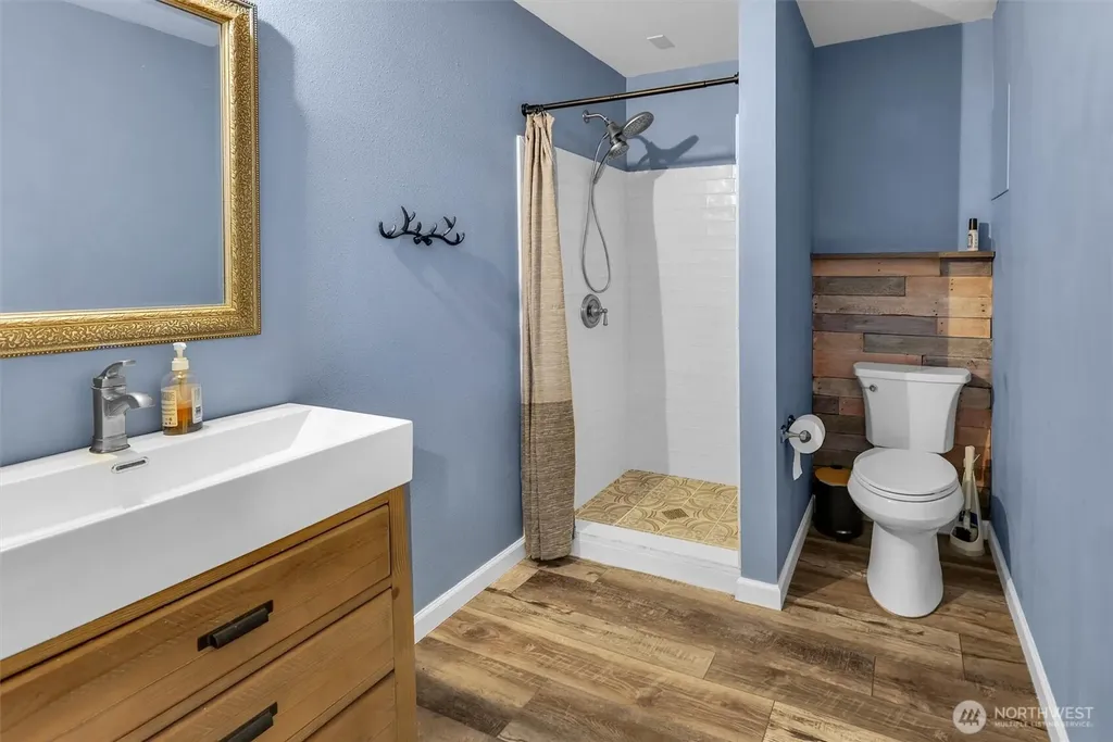 19214 Patterson Road E Orting WA 98360