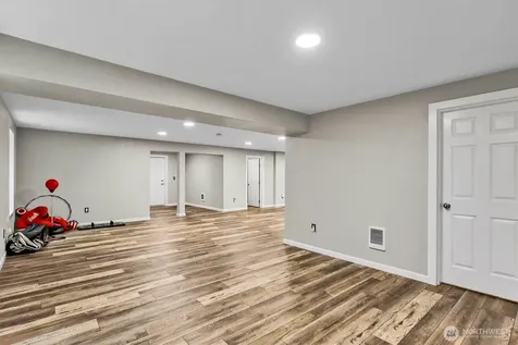 19214 Patterson Road E Orting WA 98360