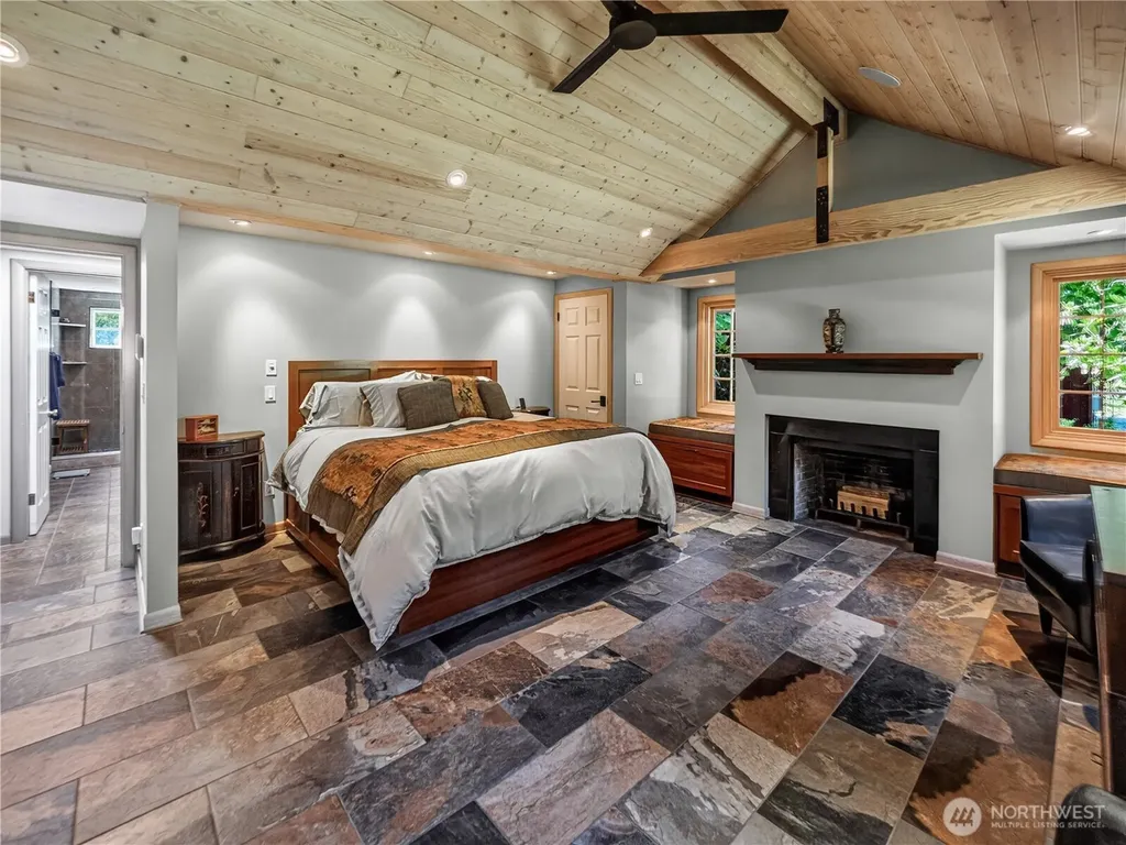 12019 Issaquah-hobart Road SE Issaquah WA 98027