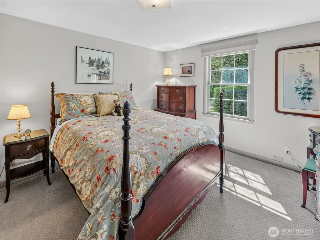 12019 Issaquah-hobart Road SE Issaquah WA 98027