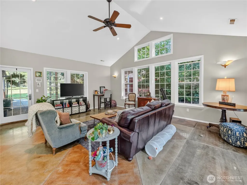 12019 Issaquah-hobart Road SE Issaquah WA 98027