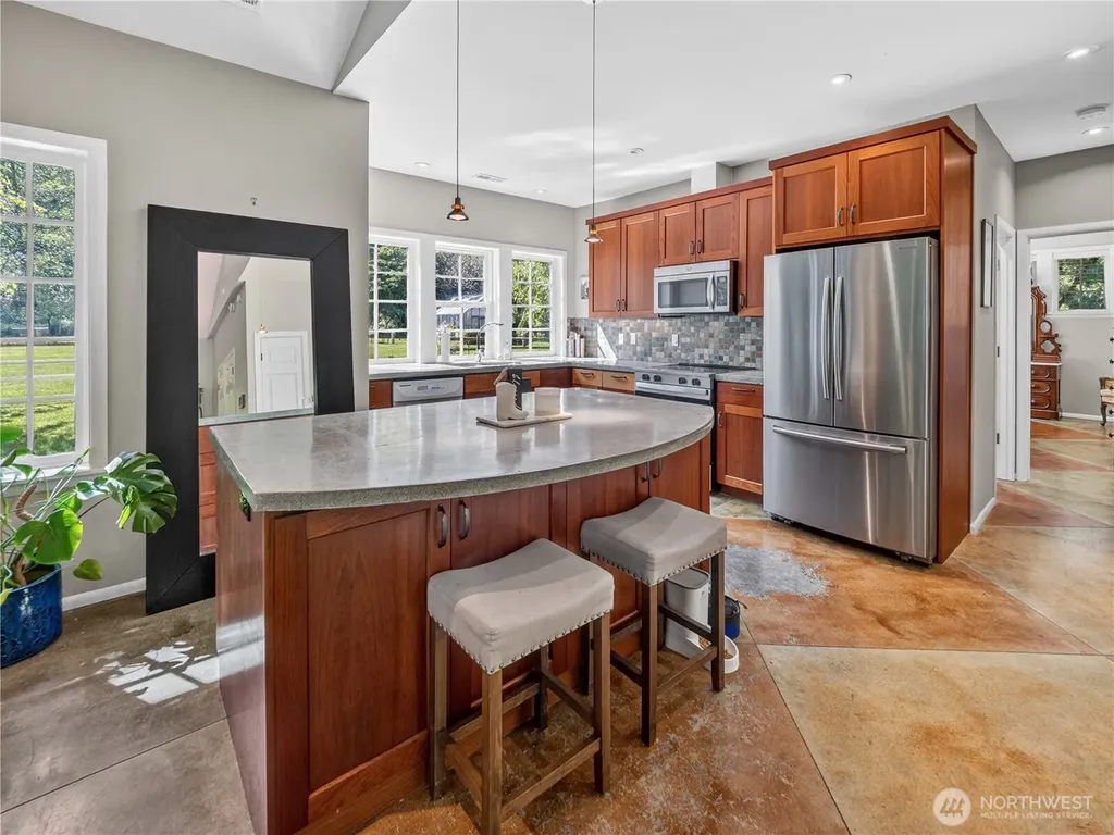 12019 Issaquah-hobart Road SE Issaquah WA 98027