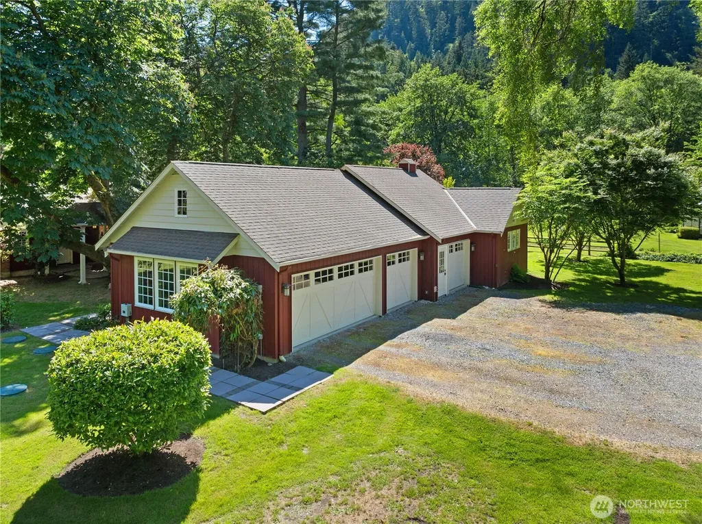 12019 Issaquah-hobart Road SE Issaquah WA 98027