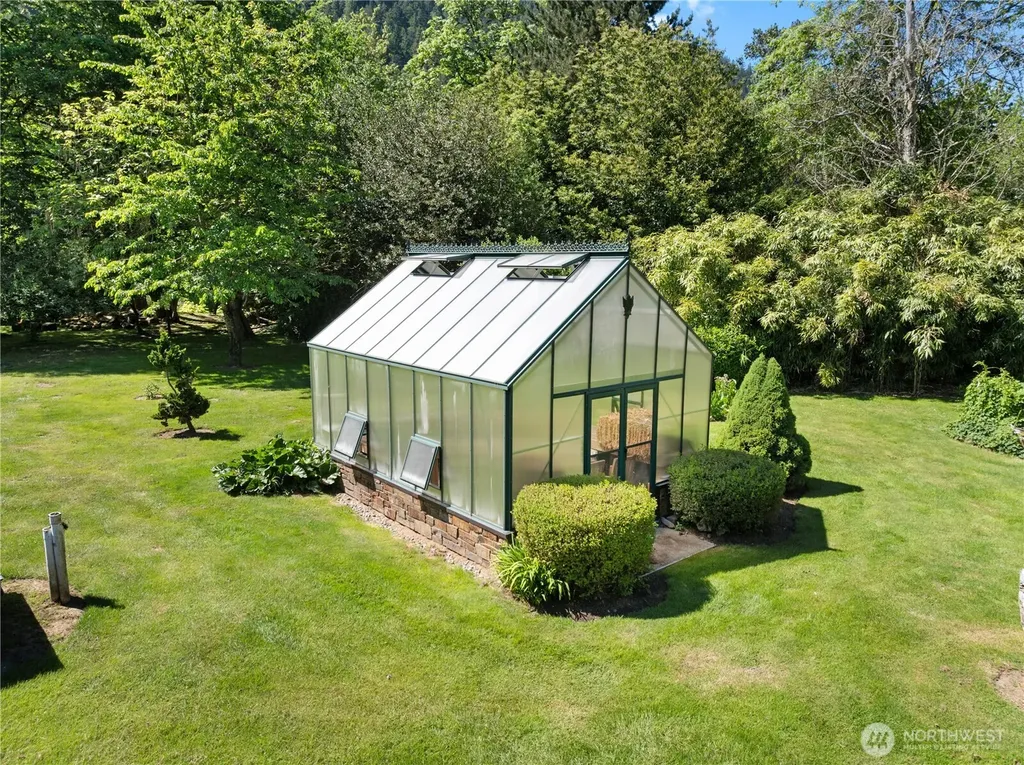 12019 Issaquah-hobart Road SE Issaquah WA 98027