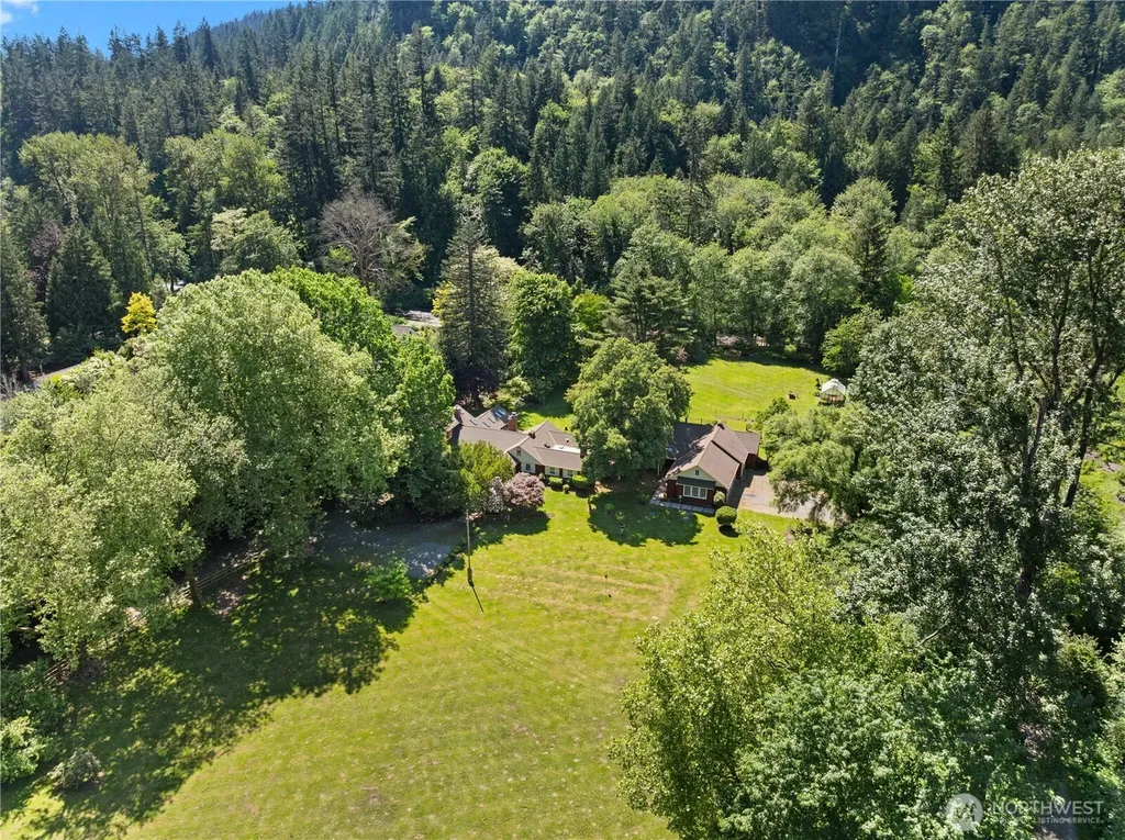 12019 Issaquah-hobart Road SE Issaquah WA 98027