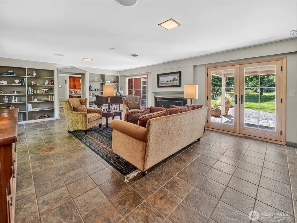12019 Issaquah-hobart Road SE Issaquah WA 98027
