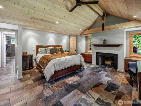 12019 Issaquah-hobart Road SE Issaquah WA 98027