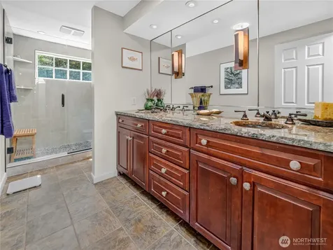 12019 Issaquah-hobart Road SE Issaquah WA 98027