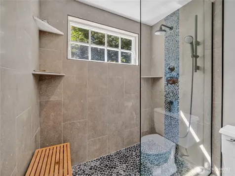 12019 Issaquah-hobart Road SE Issaquah WA 98027