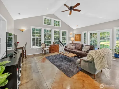 12019 Issaquah-hobart Road SE Issaquah WA 98027