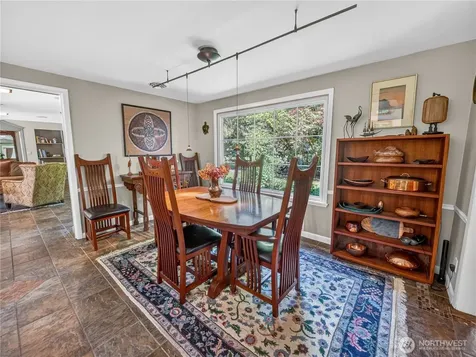 12019 Issaquah-hobart Road SE Issaquah WA 98027