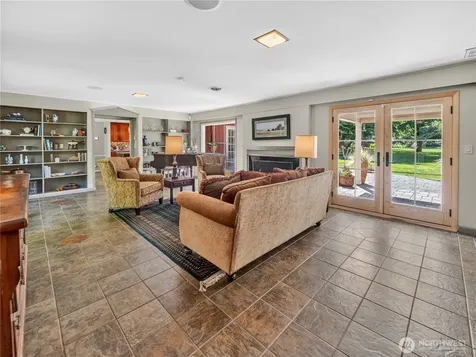 12019 Issaquah-hobart Road SE Issaquah WA 98027