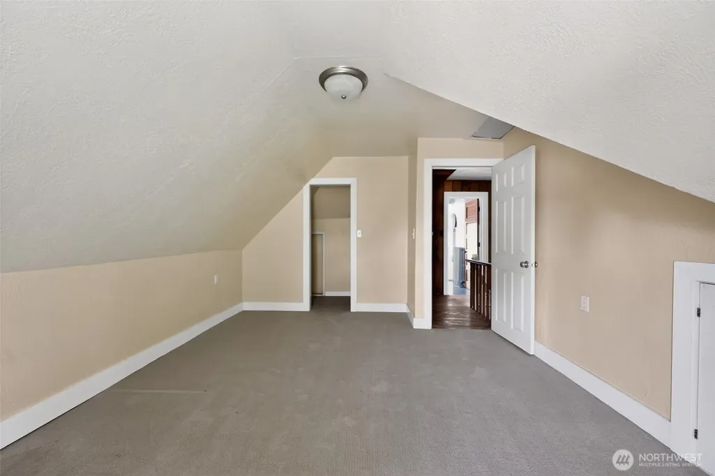 5810 119th Avenue E Puyallup WA 98372