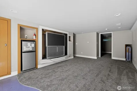 5810 119th Avenue E Puyallup WA 98372