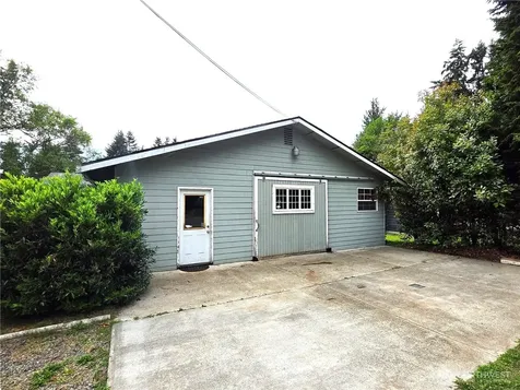 5810 119th Avenue E Puyallup WA 98372