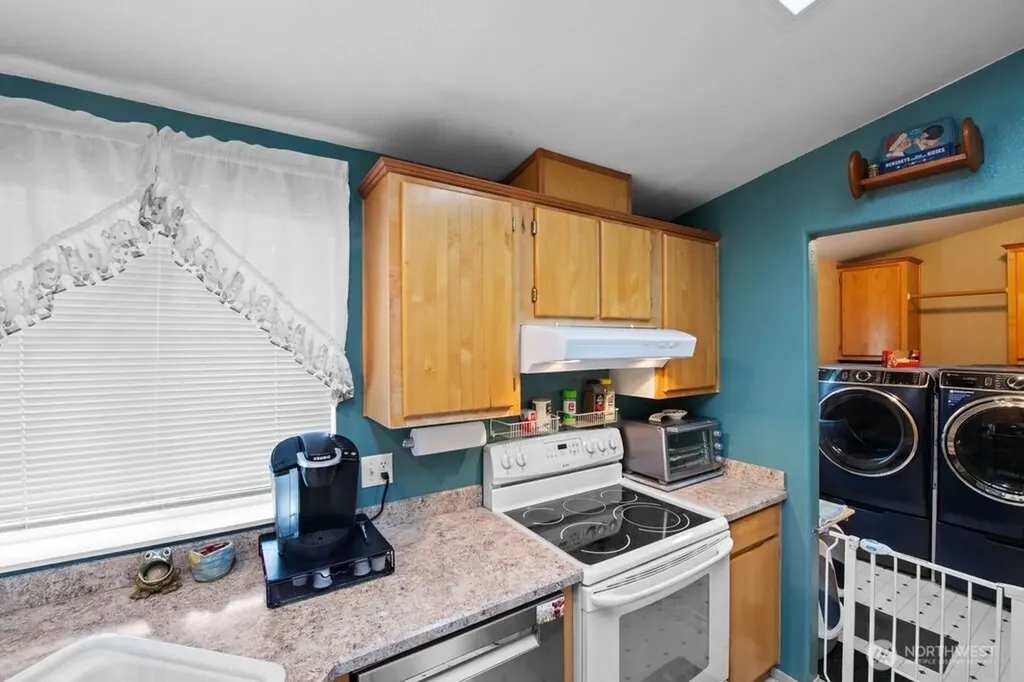 847 N Bretz Pr NE Richland WA 99352