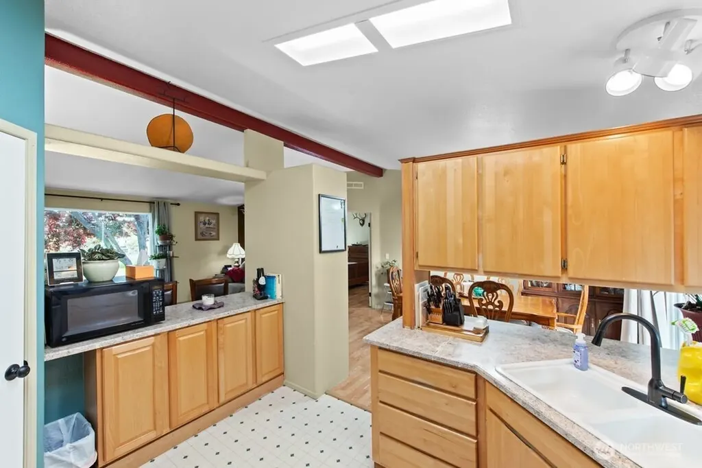 847 N Bretz Pr NE Richland WA 99352